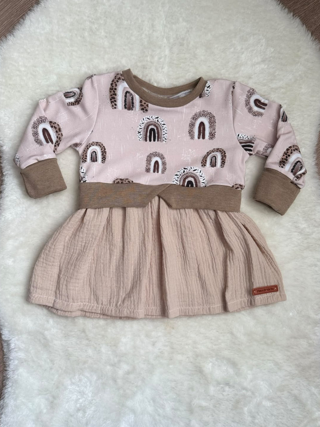 "Leo Regenbögen" - Girly Sweater in 80