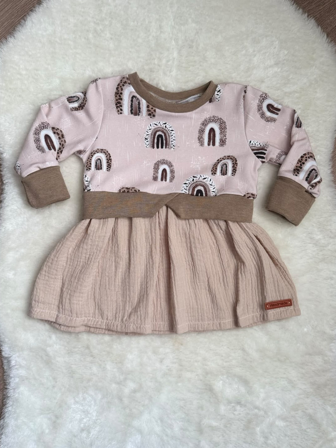 "Leo Regenbögen" - Girly Sweater in 80