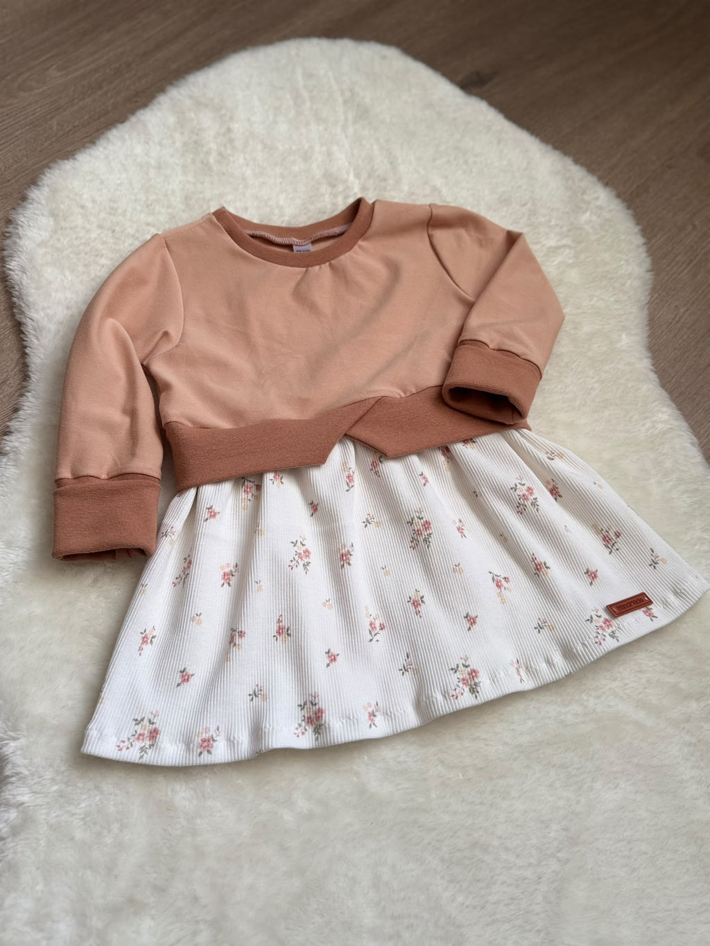 "Sanfter Blütentraum" - Girly Sweater in 92