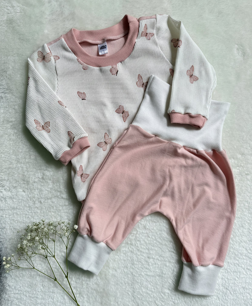 "Rosa Schmetterlinge" - Sweater in 62 und Pumphose in 50/56