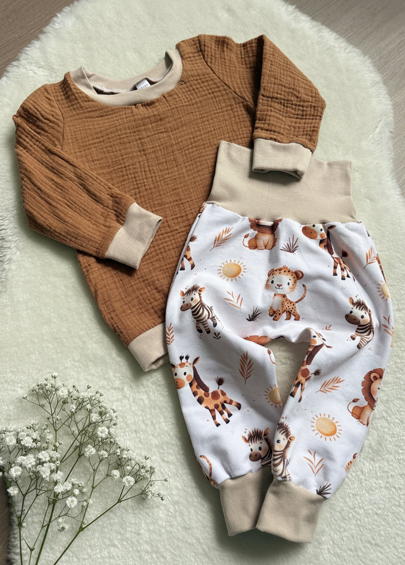 "Safari Animals" - Sweater in 80 und Pumphose in 74/80