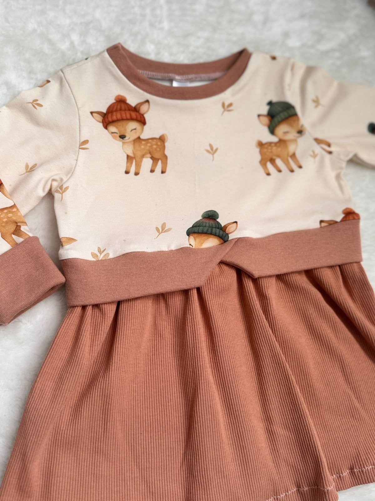 "Happy reindeer" - Girly Sweater in 86