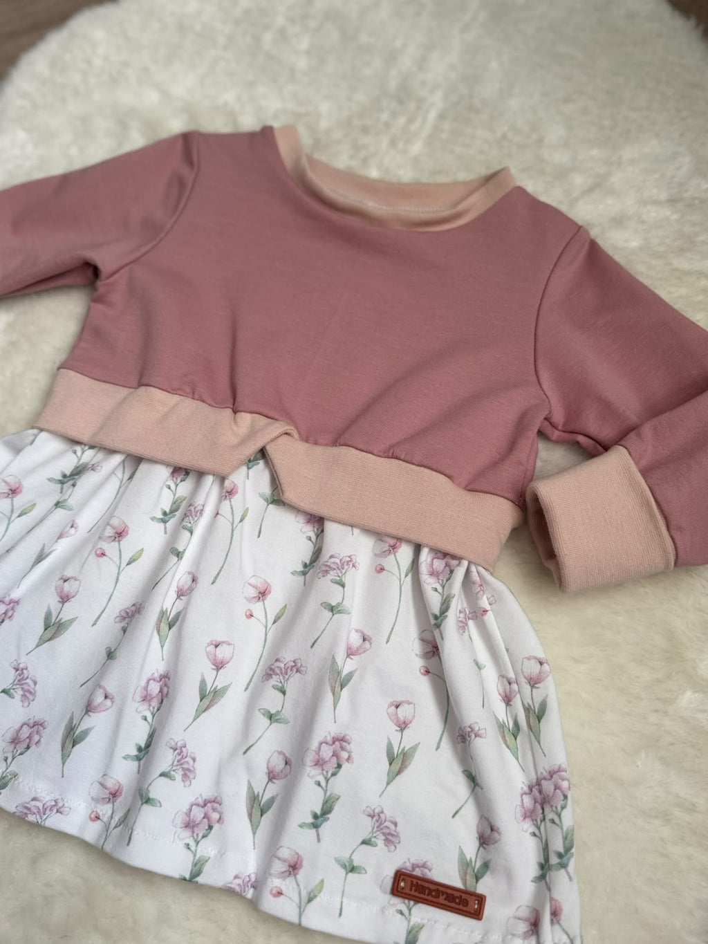 "Blumenwiese" - Girly Sweater in 86